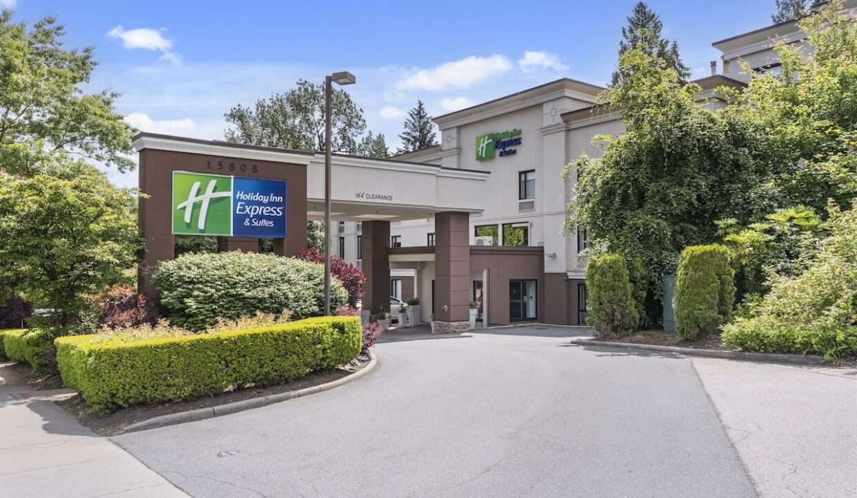 Holiday Inn Express & Suites Surrey_Feature